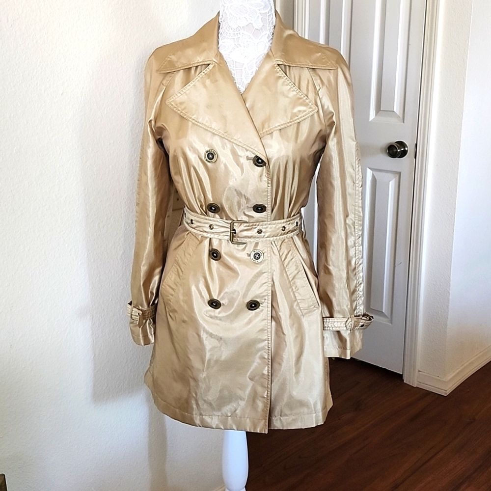 Michael Kors GoldโColored Lightweight TrenchโCoatโ